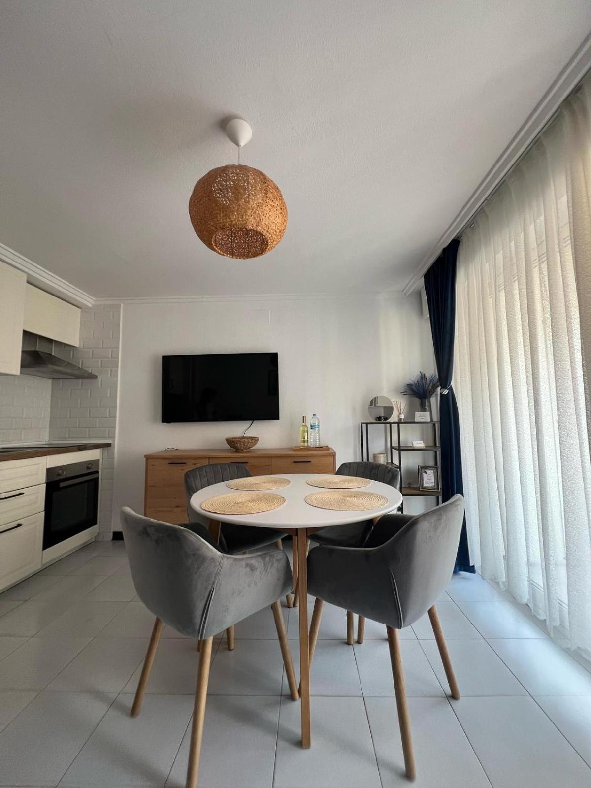 Kiara Apartament - With Garage ตอร์เรเวียคา ภายนอก รูปภาพ